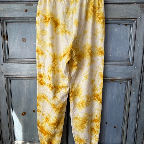 Clare V.  Lips Poppy Tie Dye Jogger Size M NWT - Picture 12 of 12